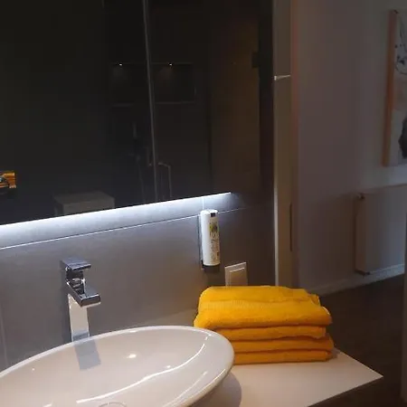 Maurers Schlierseetraum Nummer 5 Mit Ca 70 Qm Erfreut Urlauber Auf Hohem Niveau Ideal Fuer 4 Personen Mit Balkon Zur Gartenseite