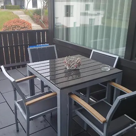 Maurers Schlierseetraum Nummer 5 Mit Ca 70 Qm Erfreut Urlauber Auf Hohem Niveau Ideal Fuer 4 Personen Mit Balkon Zur Gartenseite Lägenhet *